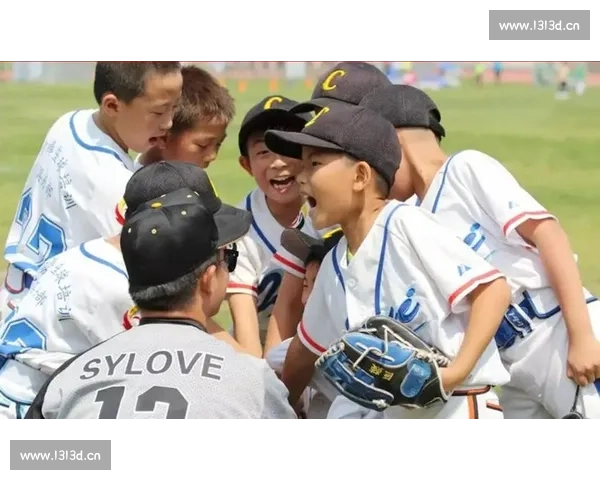 激情碰撞 追逐梦想 棒球赛事带你感受热血与荣耀的完美对决 - 副本 - 副本 (2) 激情碰撞 追逐梦想 棒球赛事带你感受热血与荣耀的完美对决 - 副本 - 副本 (2)